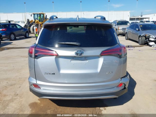 2T3WFREV7JW415248 Toyota Rav4 Adventure/xle