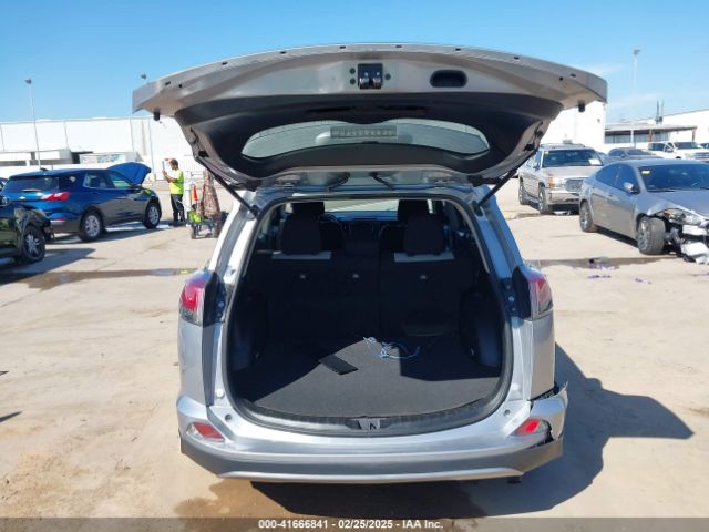 2T3WFREV7JW415248 Toyota Rav4 Adventure/xle