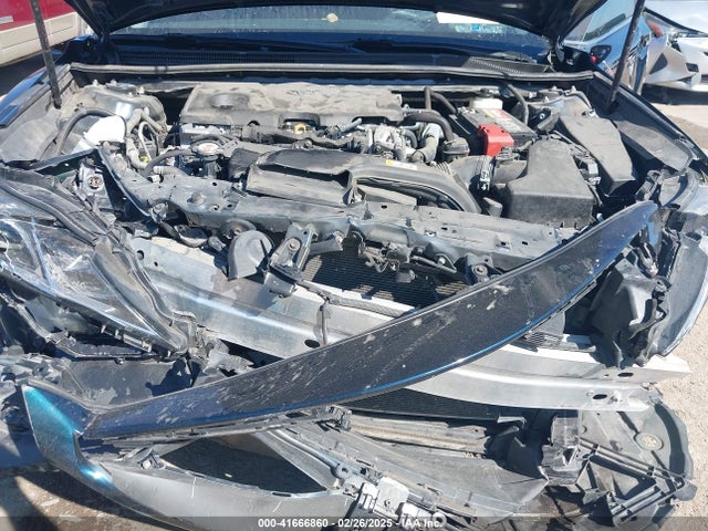 4T1B11HK4JU675082 Toyota CAMRY SE