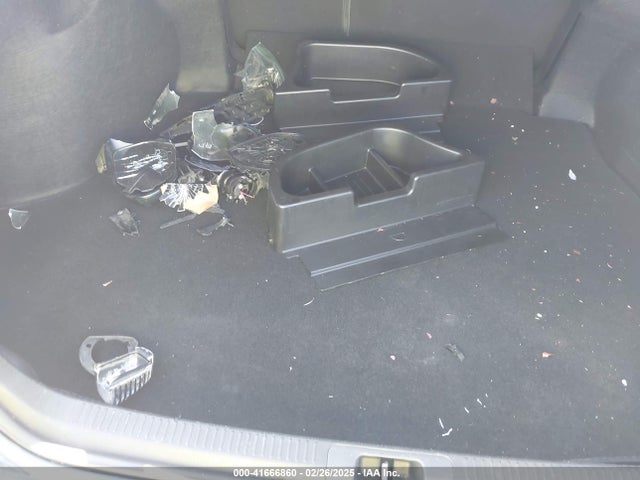 4T1B11HK4JU675082 Toyota CAMRY SE
