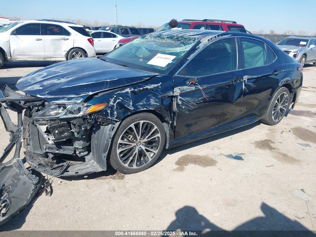 4T1B11HK4JU675082 Toyota CAMRY SE