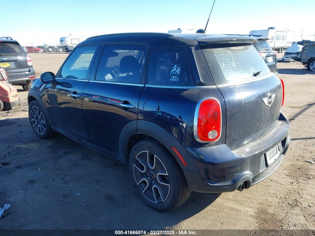 2011 MINI COOPER S COUNTRYMAN WMWZC5C54BWL55124 Photo 2