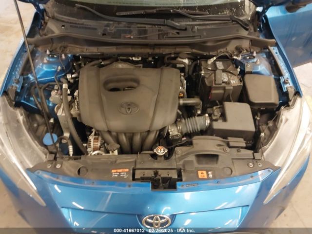 3MYDLBYV4KY510172 Toyota YARIS LE