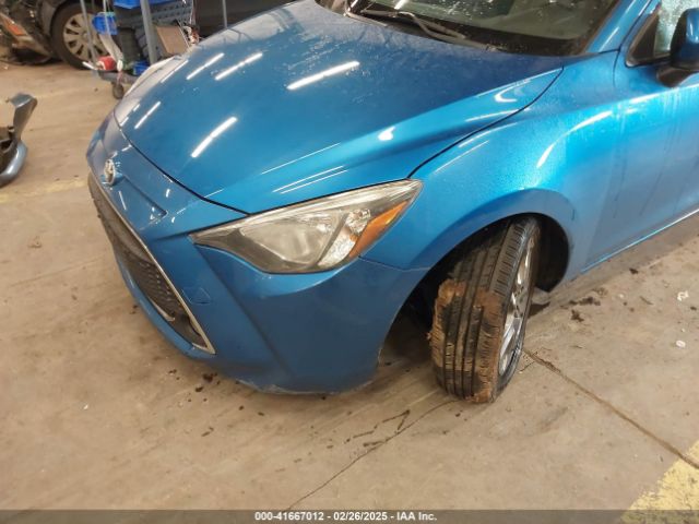 3MYDLBYV4KY510172 Toyota YARIS LE