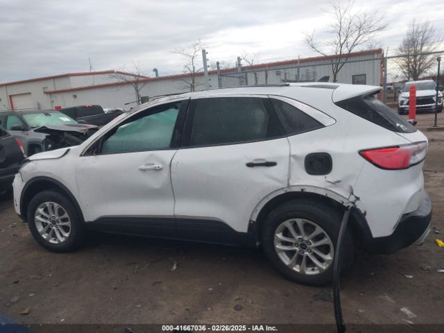 1FMCU9G68LUC53141 Ford ESCAPE SE