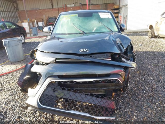 KNDJ23AU2L7716198 KIA SOUL LX