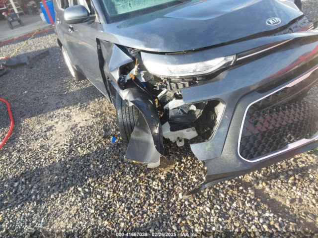 KNDJ23AU2L7716198 KIA SOUL LX