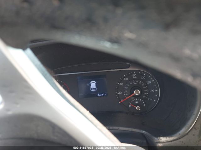 KNDJ23AU2L7716198 KIA SOUL LX