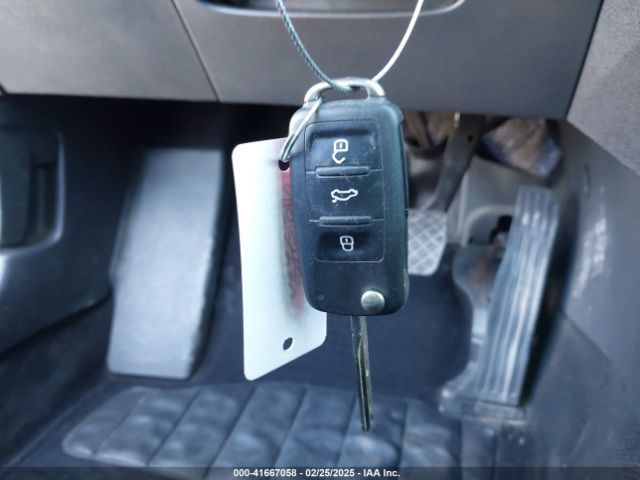 3VWDB7AJXHM235779 Volkswagen Jetta 1.4t Se