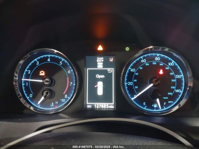 2T1BURHE0HC855414 Toyota COROLLA SE