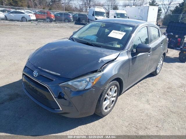3MYDLBYVXJY329625 Toyota YARIS IA