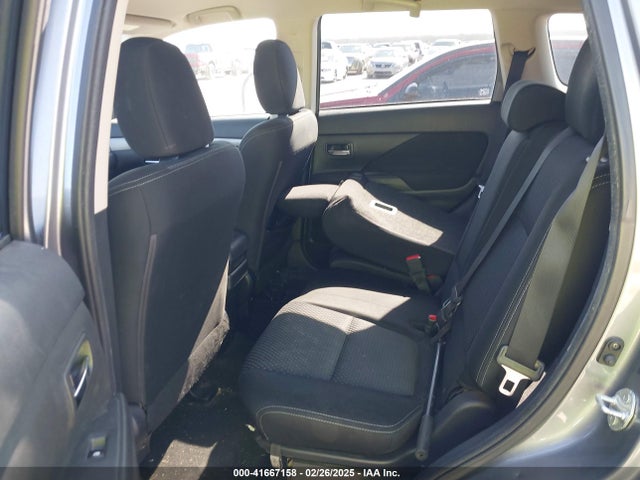 Mitsubishi Outlander Se 2016 JA4AD3A30GZ033406 Image 14