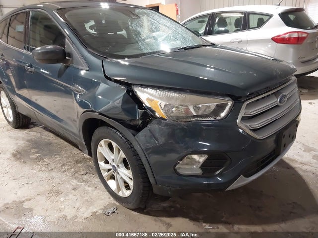 1FMCU9GDXKUA54699 Ford ESCAPE SE