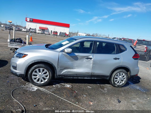 Nissan ROGUE S 2017 JN8AT2MT1HW386419 Image 14