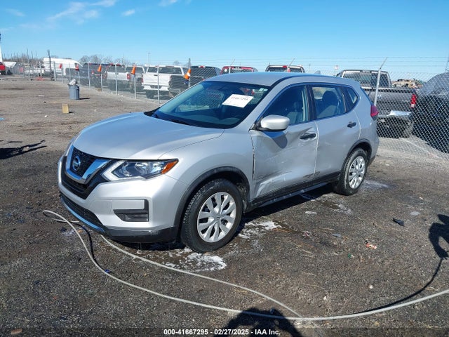 Nissan ROGUE S 2017 JN8AT2MT1HW386419 Image 2