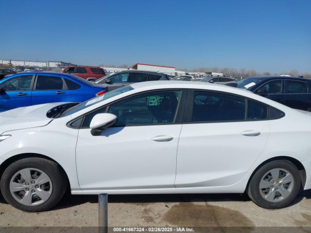 1G1BC5SM5H7156009 Chevrolet Cruze Ls Auto