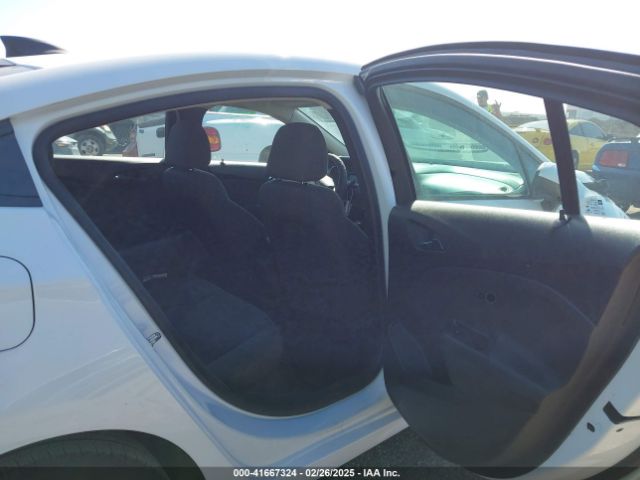 1G1BC5SM5H7156009 Chevrolet Cruze Ls Auto
