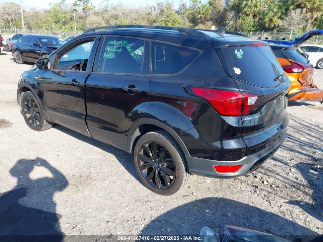 1FMCU0GD8KUB06746 Ford ESCAPE SE