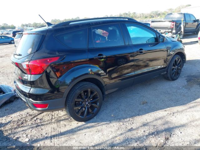 1FMCU0GD8KUB06746 Ford ESCAPE SE