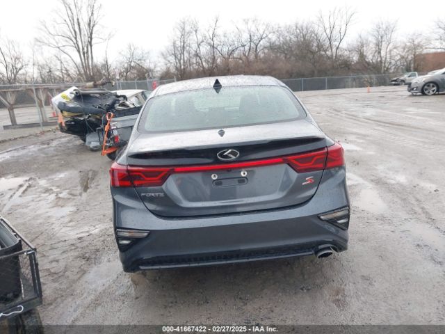3KPF34AD2KE015894 KIA FORTE S