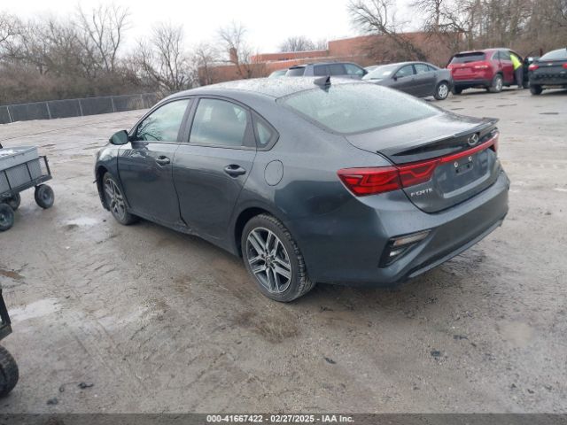 3KPF34AD2KE015894 KIA FORTE S