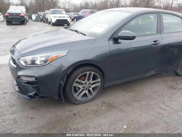 3KPF34AD2KE015894 KIA FORTE S