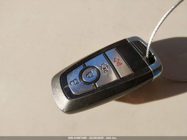 3FA6P0HD1HR167756 Ford FUSION SE