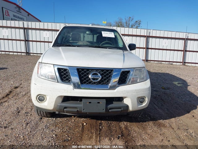 1N6AD0ER7HN767629 Nissan 2017