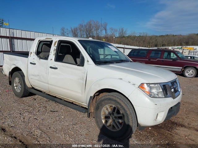 1N6AD0ER7HN767629 Nissan 2017