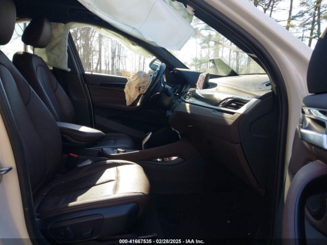 WBXJG9C04N5V16794 BMW X1 Xdrive28i