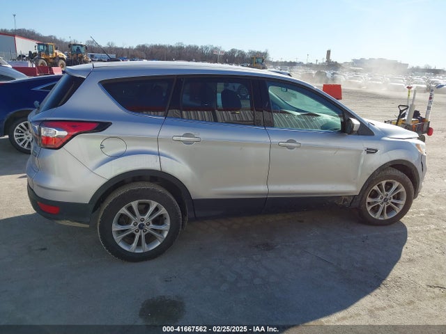 1FMCU0GD3HUD16065 Ford ESCAPE SE