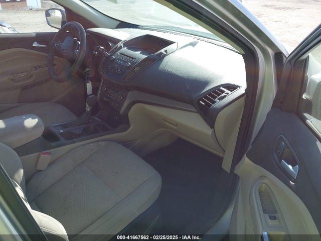 1FMCU0GD3HUD16065 Ford ESCAPE SE