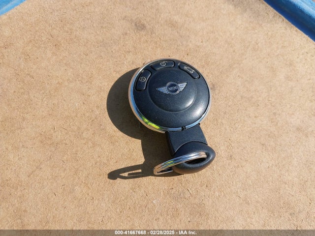 2010 MINI COOPER S WMWMS3C55ATZ84974 Photo 10