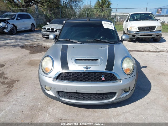 2010 MINI COOPER S WMWMS3C55ATZ84974 Photo 5