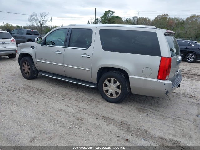 2008 CADILLAC ESCALADE ESV 1GYFK66858R153981 Photo 2