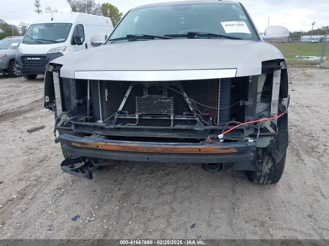 2008 CADILLAC ESCALADE ESV 1GYFK66858R153981 Photo 5