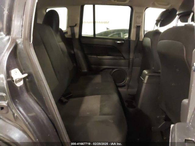 1C4NJCBA8ED531277 Jeep Compass Sport