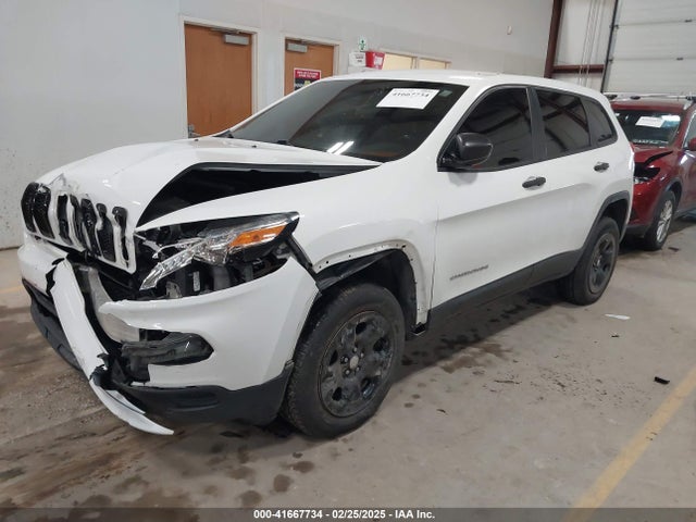 1C4PJMAB6GW231835 Jeep Cherokee Sport