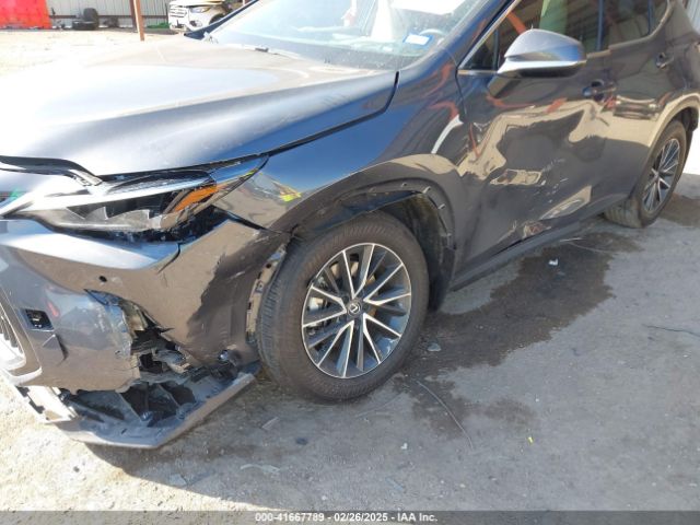 2T2GKCEZ4RC023717 Lexus Nx 350h Premium