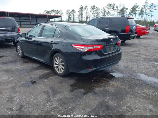 4T1B11HK3JU579654 Toyota CAMRY LE