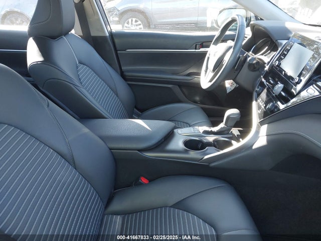 4T1T11AKXNU683921 Toyota CAMRY SE