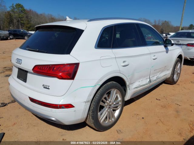 WA1BNAFYXJ2079819 Audi Q5 2.0t Premium/2.0t Tech Premium
