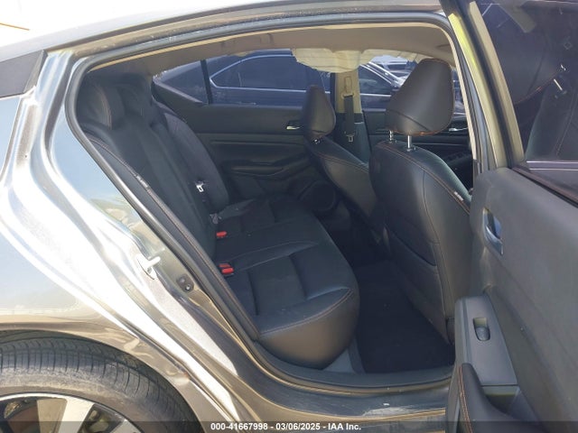 Nissan 2021 2021 1N4BL4CV0MN373293 Image 8
