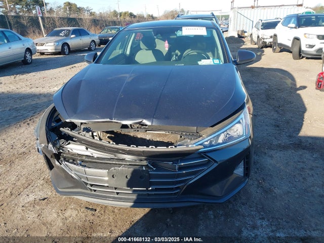 5NPD84LF5LH555082 Hyundai ELANTRA SEL