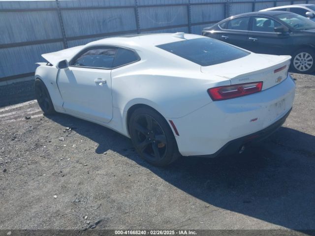 2018 CHEVROLET CAMARO 1G1FB1RSXJ0140744 Photo 2