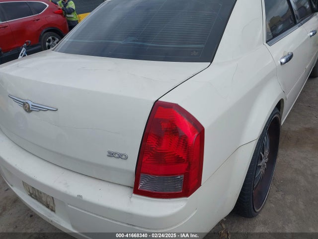 41668340 :رقم المزاد ، 2C3JA43R75H627448 vin ، 2005 Chrysler 300 مزاد بيع