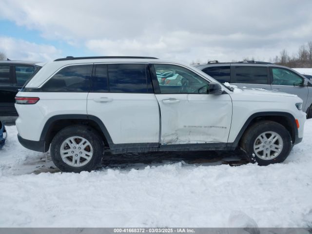 1C4RJHAG3RC141834 Jeep Grand Cherokee Laredo 4x4