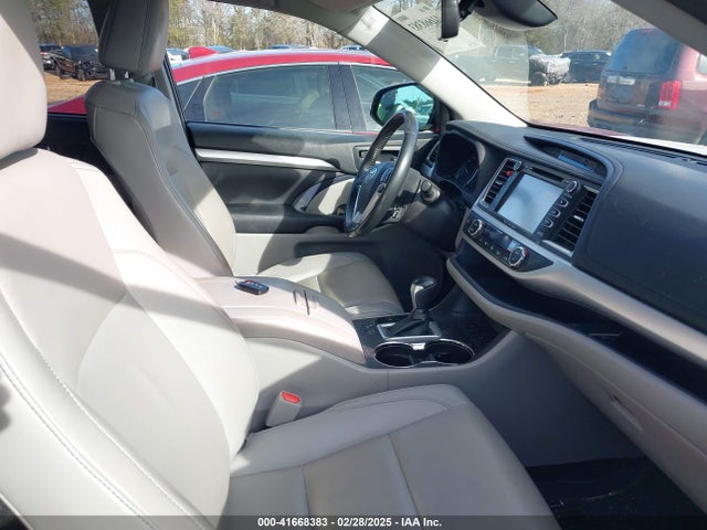 5TDJZRFH7KS588393 Toyota Highlander Xle