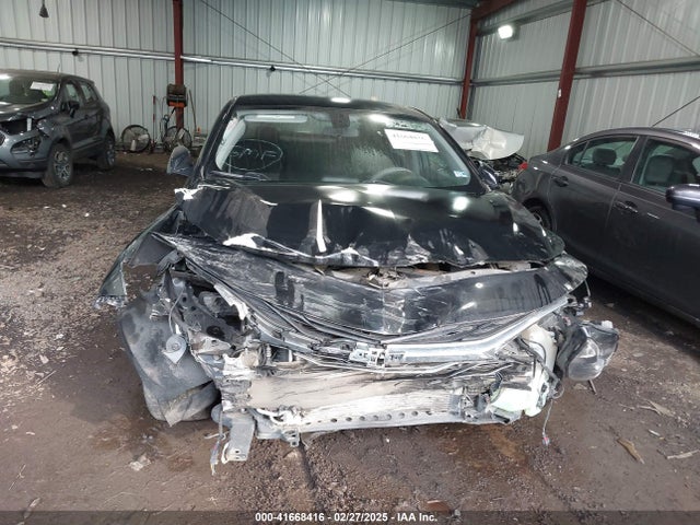1G1ZD5ST9NF103222 Chevrolet Malibu Fwd Lt