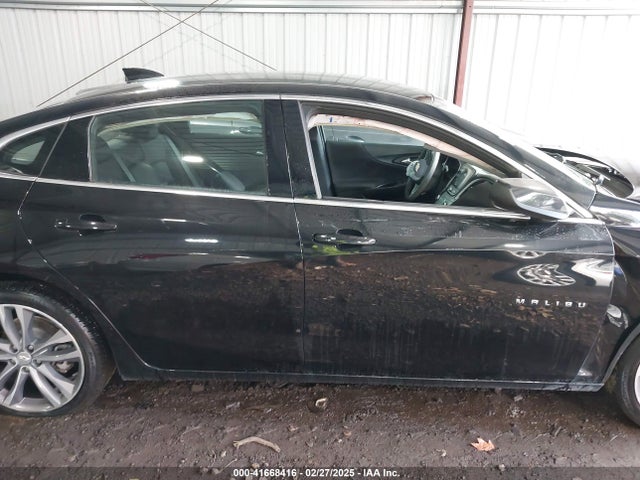 1G1ZD5ST9NF103222 Chevrolet Malibu Fwd Lt